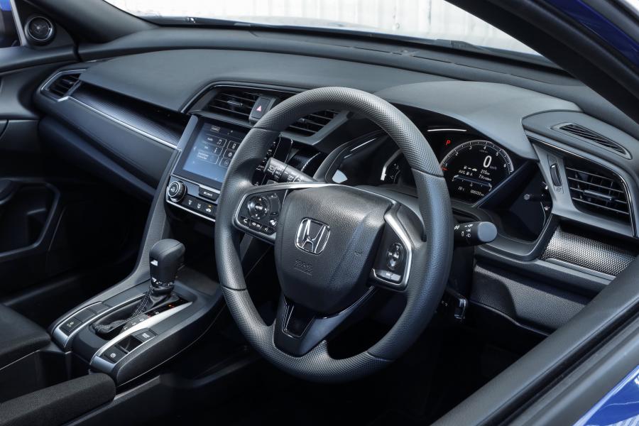 Торпедо Honda Civic VTi Hatchback 2020 года  (AU) (фото 17 из 35)